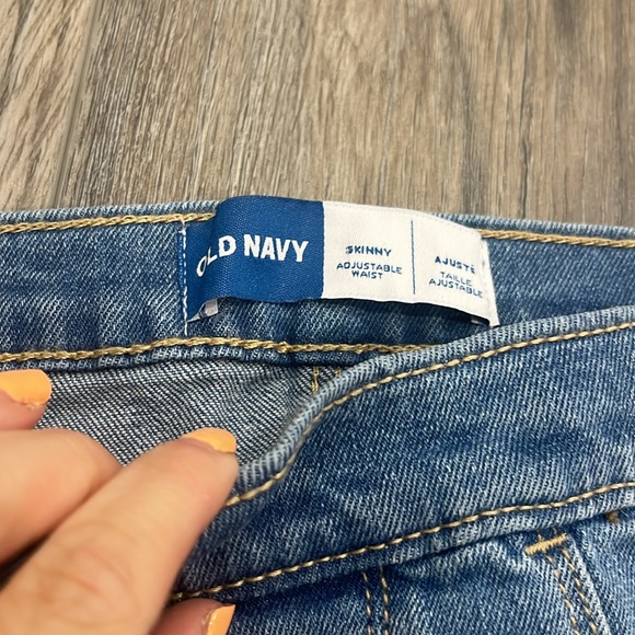 NWT old Navy Skinny Jeans - Picture 2 of 6